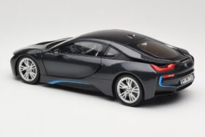BMW i8 Sophisto Grey Minichamps 1:18 80432336842 Métal — image 7 sur 8