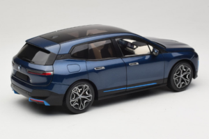 BMW iX Blue Metallic Minichamps 1:18 110023100 Métal — image 3 sur 8