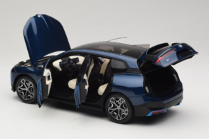 BMW iX Blue Metallic Minichamps 1:18 110023100 Métal — image 5 sur 8