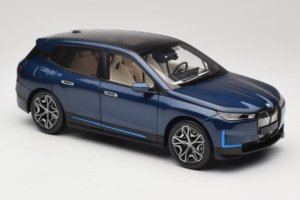 BMW iX Blue Metallic Minichamps 1:18 110023100 Métal — image 6 sur 8