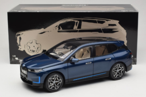 BMW iX Blue Metallic Minichamps 1:18 110023100 Métal — image 8 sur 8