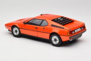 BMW M1 Orange Minichamps 1:18 80432411549 Métal — image 7 sur 8