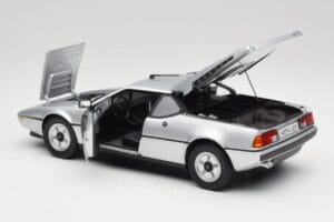 BMW M1 Argent Métallisé Norev 1:18 183226 Métal — image 5 sur 8