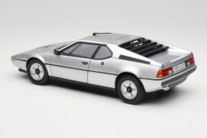 BMW M1 Argent Métallisé Norev 1:18 183226 Métal — image 7 sur 8