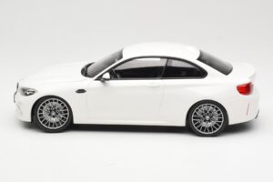 BMW M2 Competition F87 Blanc Minichamps 1:18 155028000 Métal — image 3 sur 6