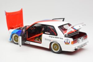 BMW M3 E30 #46 R. Ravaglia / E. Pirro WTCC Calder Park 1987 Minichamps 1:18 180872046-O Métal — image 5 sur 8