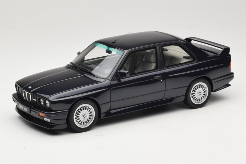 BMW M3 E30 Europameister Macau Blue Otto 1:18 OT1216 Métal