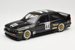 BMW M3 E30 JPS Team BMW #44 J. Richards / T. Longhurst Class Winners Bathurst 1000 1987 Minichamps 1:18 155872044 Métal