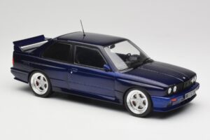 BMW M3 E30 Macau Blue IXO 1:18 18CMC122 Métal — image 4 sur 6