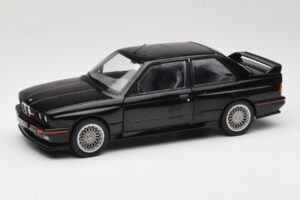 BMW M3 E30 Sport Evo Noir Solido 1:18 S1801501 Métal