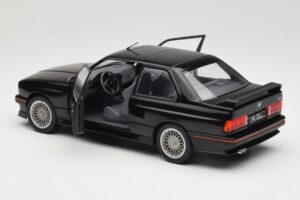 BMW M3 E30 Sport Evo Noir Solido 1:18 S1801501 Métal — image 5 sur 8