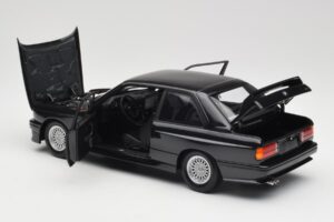 BMW M3 E30 Black Metallic Minichamps 1:18 180020306 Métal — image 5 sur 8