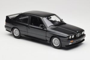 BMW M3 E30 Black Metallic Minichamps 1:18 180020306 Métal — image 6 sur 8