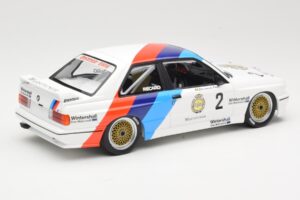 BMW M3 E30 Zackspeed #2 E. van de Poele Champion DTM 1987 Minichamps 1:18 155872002 Métal — image 2 sur 6
