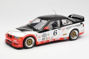 BMW M3 E36 GTR #0 B. Auberlen / M. Simo / P. Cunningham Daytona 24 Hours 1998 UT Models 1:18 39816 Métal