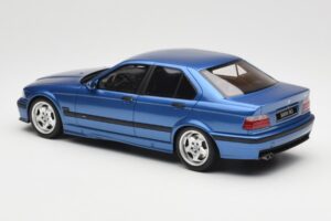 BMW M3 E36 Berline Bleu Otto 1:18 OT1082 Résine — image 5 sur 6