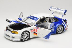 BMW M3 E46 GTR #24 D. Muller / J. Muller / H.-J. Stuck ALMS 2001 Minichamps 1:18 80430139184 Métal — image 2 sur 8