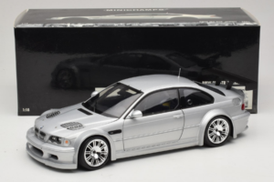 BMW M3 E46 GTR Street Argent Minichamps 1:18 100012100 Métal — image 8 sur 8