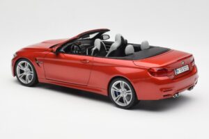 BMW M4 F83 Cabriolet Sakhir Orange Paragon 1:18 PA-97111 Métal — image 7 sur 8