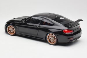BMW M4 F82 GTS Sapphire Black Metallic Minichamps 1:18 110025220 Métal — image 7 sur 8