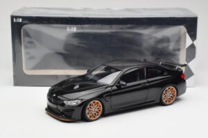 BMW M4 F82 GTS Sapphire Black Metallic Minichamps 1:18 110025220 Métal — image 8 sur 8