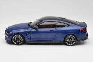 BMW M4 G82 Bleu Metallic Minichamps 1:18 113020123 Métal — image 4 sur 8