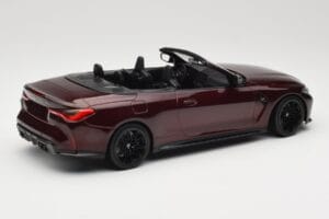 BMW M4 G83 Cabriolet Rouge Métallisé Minichamps 1:18 155021032 Métal — image 2 sur 6