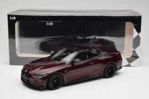 BMW M4 G83 Cabriolet Rouge Métallisé Minichamps 1:18 155021032 Métal — image 6 sur 6