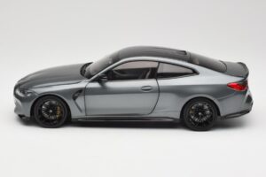BMW M4 G82 Gris Metallic Minichamps 1:18 113020124 Métal — image 4 sur 8