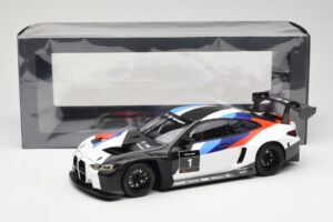 BMW M4 G82 GT3 Presentation 2021 Minichamps 1:18 80435A5D002 Métal — image 8 sur 8