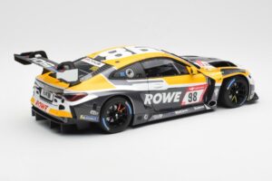 BMW M4 G82 GT3 Rowe Racing #98 ADAC 24 Hours Nürburgring 2022 Minichamps 1:18 113222098 Métal — image 3 sur 8