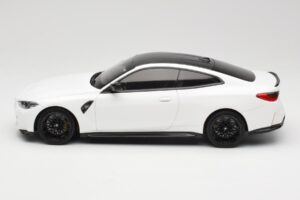 BMW M4 G82 Blanc Minichamps 1:18 155020122 Métal — image 3 sur 6