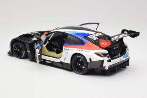 BMW M4 GT3 Ceccato Racing #50 T. Glock DTM Imola 2022 Minichamps 1:18 113222050 Métal — image 5 sur 8