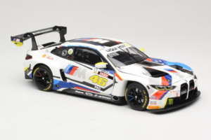BMW M4 GT3 #46 V. Rossi / A. Farfus / M. Martin Team WRT 12 Hours of Bathurst 2023 Minichamps 1:18 113232146 Métal — image 6 sur 8