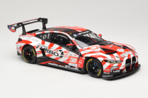BMW M4 GT3 LMGT3 #31 D. Leung / S. Gelael / A. Farfus Team WRT 2nd Place 24 Hours of Le Mans 2024 Minichamps 1:18 113242431 M — image 6 sur 8