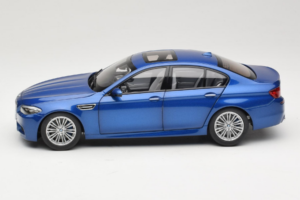 BMW M5 F10 Monte Carlo Blue Paragon 1:18 80432186352 Métal — image 4 sur 8