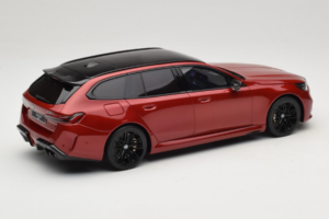 BMW M5 G99 Touring Fire Red GT Spirit 1:18 GT964 Résine — image 2 sur 6