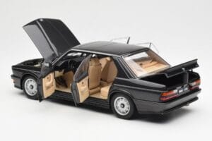 BMW M535i E28 Diamond Noir AUTOart 1:18 75162 Métal — image 5 sur 8