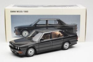 BMW M535i E28 Diamond Noir AUTOart 1:18 75162 Métal — image 8 sur 8