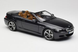 BMW M6 E64 Cabriolet Sapphire Black Kyosho 1:18 80430417424 Métal — image 7 sur 9