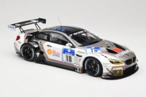 BMW M6 GT3 F13 #18 Schubert Motorsport A. Farfus / J. Krohn 24h Nurburgring 2016 Minichamps 1:18 155162618 Métal — image 4 sur 6