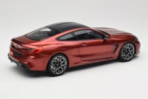 BMW M8 F91 Convertible Storm Bay Metallic Minichamps 1:18 110029020 Métal — image 3 sur 8