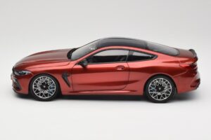 BMW M8 F91 Convertible Storm Bay Metallic Minichamps 1:18 110029020 Métal — image 4 sur 8