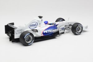 BMW Sauber F1.06 #17 J. Villeneuve Launch Version 2006 Minichamps 1:18 80430413184 Métal — image 2 sur 6