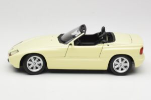BMW Z1 Jaune Minichamps 1:18 180020104 Métal — image 4 sur 8