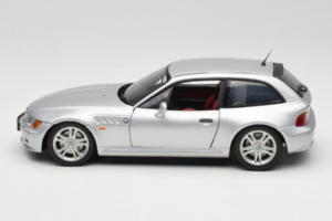 BMW Z3 E36/8 Coupé 2.8 Argent UT Models 1:18 20421-R1 Métal — image 4 sur 8
