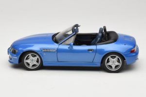 BMW Z3 M Roadster Bleu Édition Concessionnaire UT Models 1:18 80439422939 Métal — image 4 sur 8
