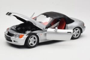 BMW Z3 Roadster 1.8 Argent UT Models 1:18 20404 Métal — image 2 sur 8