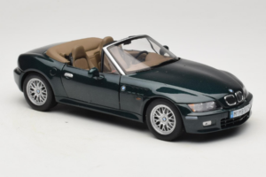 BMW Z3 Roadster 2.8 Vert Foncé Édition Concessionnaire UT Models 1:18 80439411713 Métal — image 6 sur 8