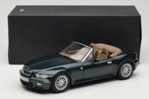 BMW Z3 Roadster 2.8 Vert Foncé Édition Concessionnaire UT Models 1:18 80439411713 Métal — image 8 sur 8